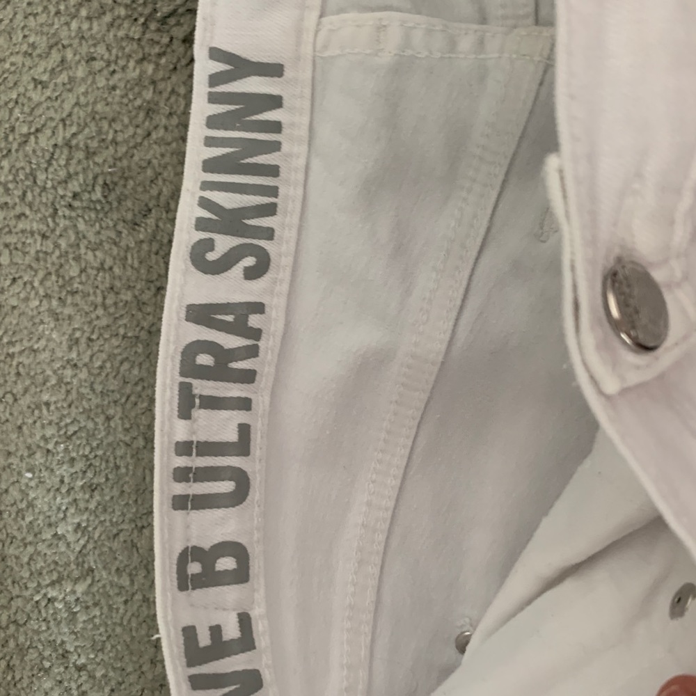 White Jeans - Picture 2 of 3